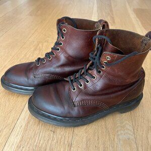 Lace up leather boots